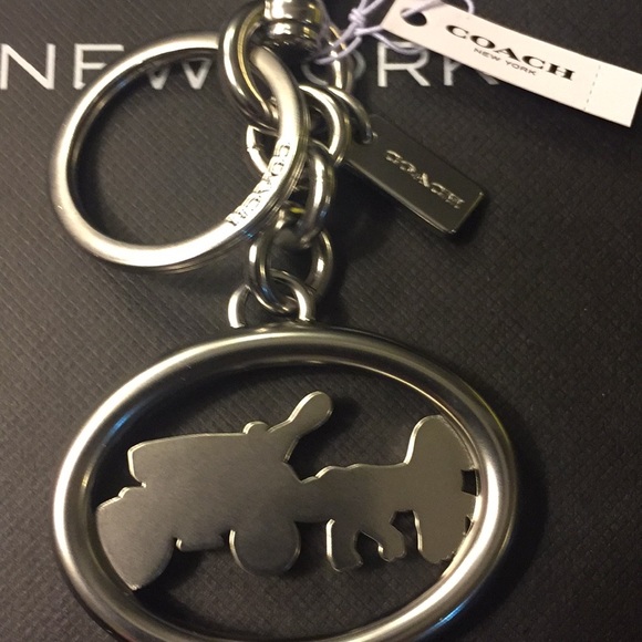 COACH - HORSE & CARRIAGE BAG CHARM/KEYCHAIN (NWT) - Picture 5 of 10